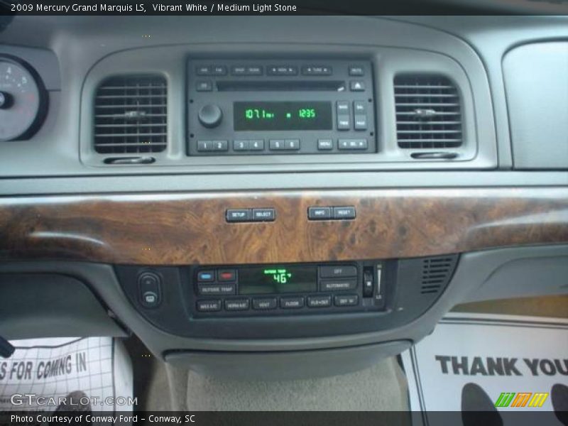 Vibrant White / Medium Light Stone 2009 Mercury Grand Marquis LS