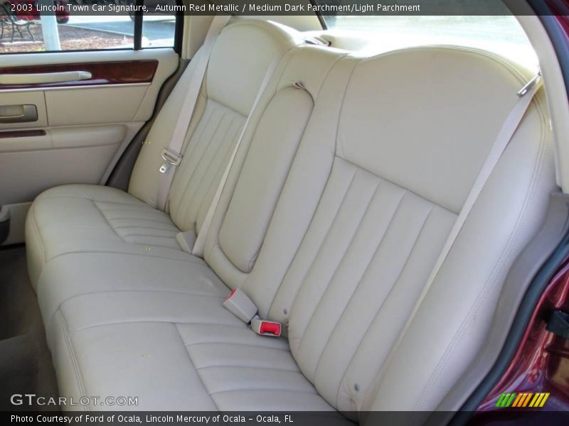 Autumn Red Metallic / Medium Dark Parchment/Light Parchment 2003 Lincoln Town Car Signature