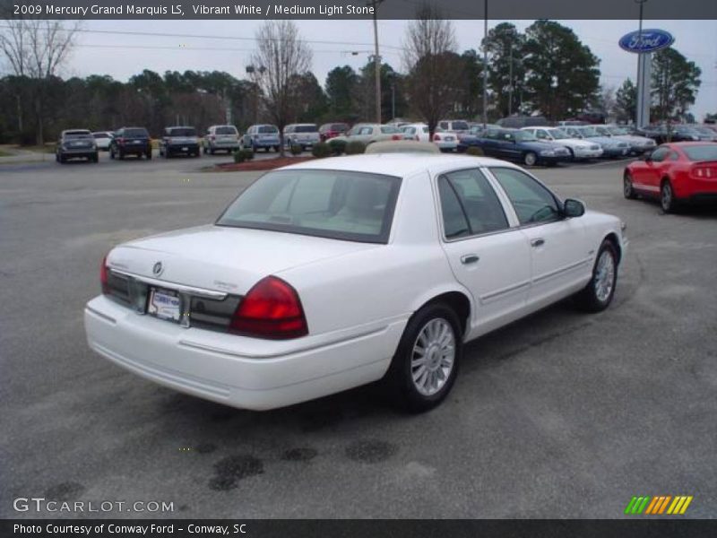Vibrant White / Medium Light Stone 2009 Mercury Grand Marquis LS