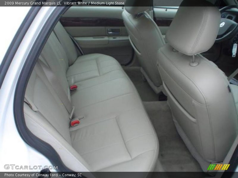 Vibrant White / Medium Light Stone 2009 Mercury Grand Marquis LS