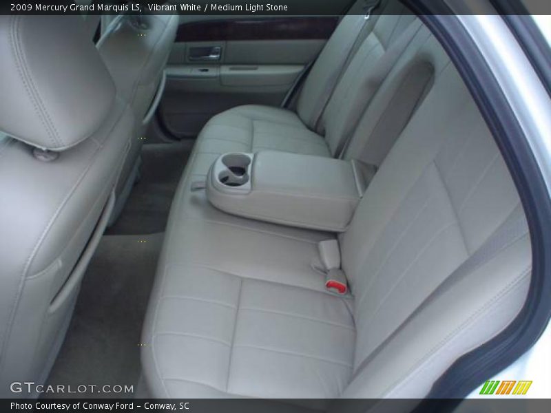 Vibrant White / Medium Light Stone 2009 Mercury Grand Marquis LS