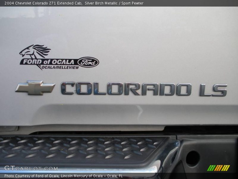 Silver Birch Metallic / Sport Pewter 2004 Chevrolet Colorado Z71 Extended Cab