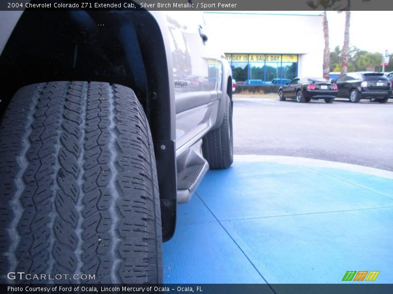 Silver Birch Metallic / Sport Pewter 2004 Chevrolet Colorado Z71 Extended Cab