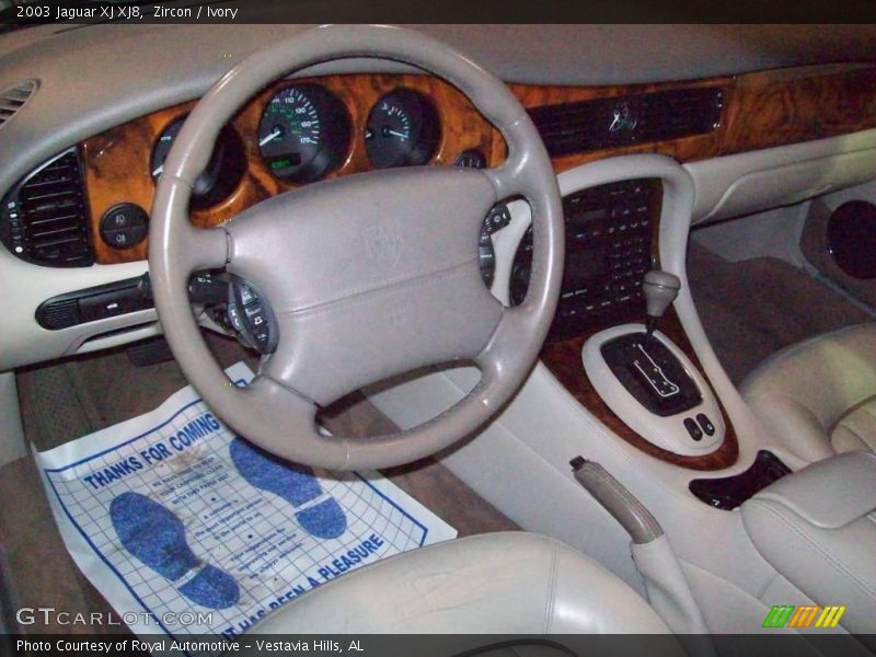Zircon / Ivory 2003 Jaguar XJ XJ8
