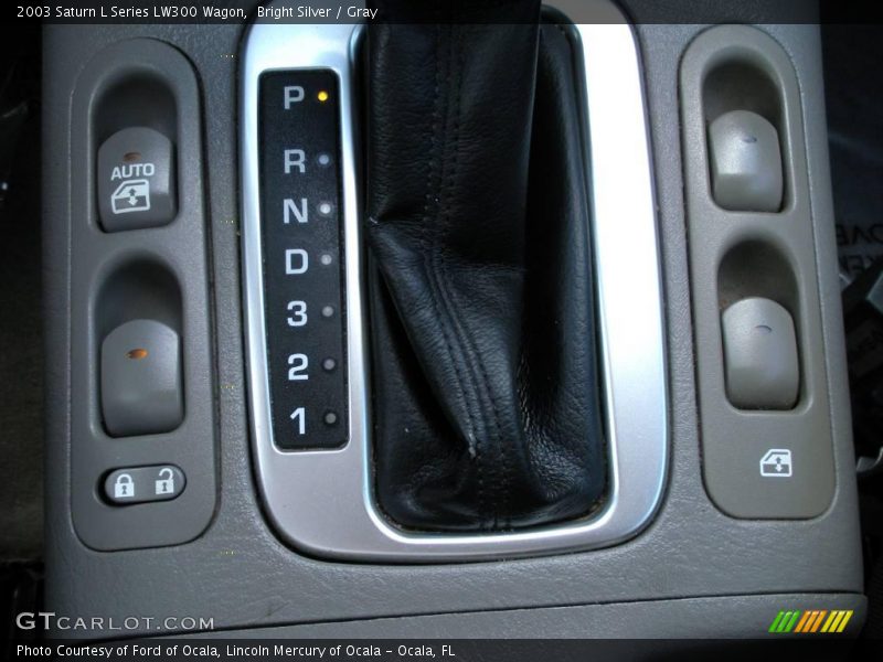 Bright Silver / Gray 2003 Saturn L Series LW300 Wagon