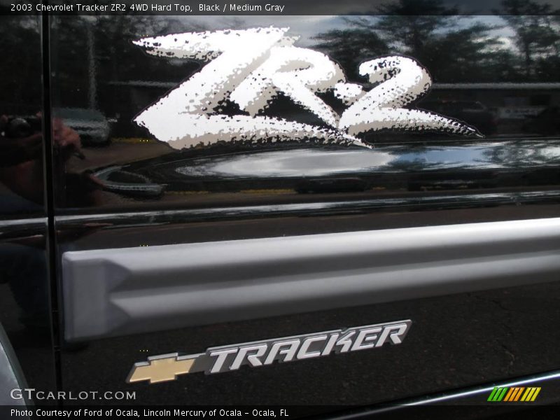 Black / Medium Gray 2003 Chevrolet Tracker ZR2 4WD Hard Top