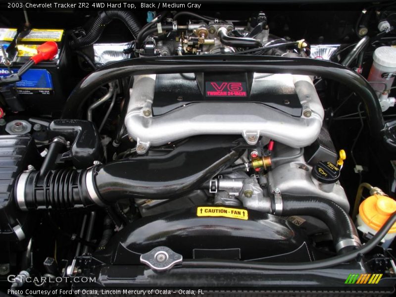 Black / Medium Gray 2003 Chevrolet Tracker ZR2 4WD Hard Top