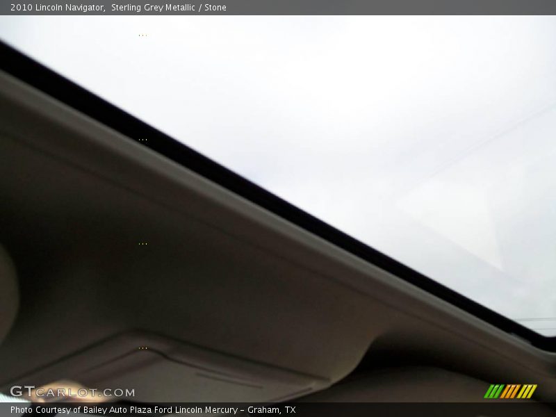 Sterling Grey Metallic / Stone 2010 Lincoln Navigator
