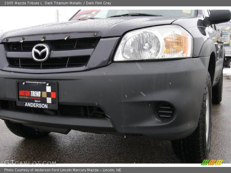 Dark Titanium Metallic / Dark Flint Gray 2005 Mazda Tribute i