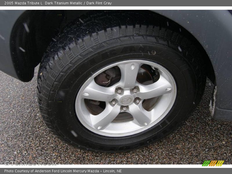 Dark Titanium Metallic / Dark Flint Gray 2005 Mazda Tribute i