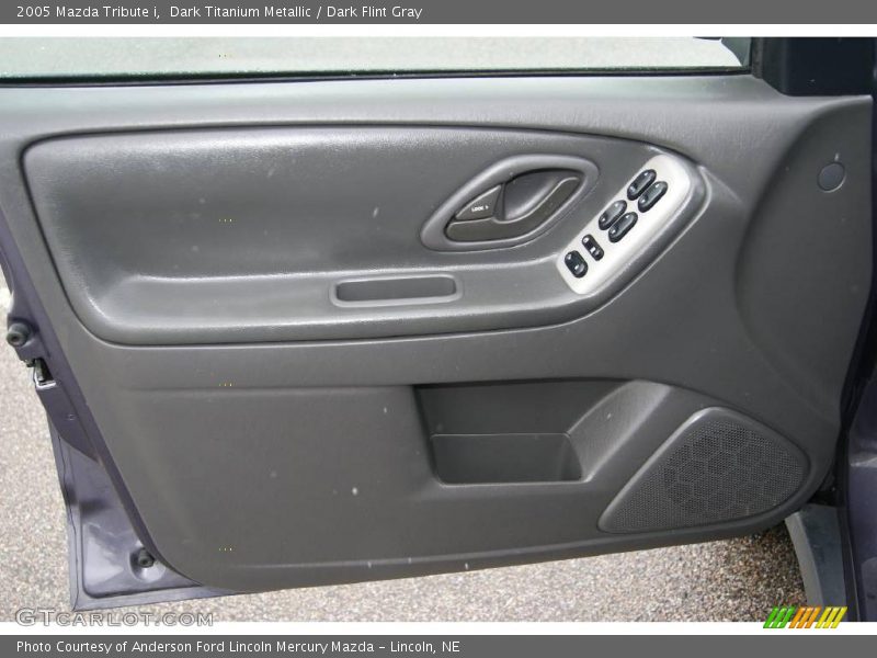 Dark Titanium Metallic / Dark Flint Gray 2005 Mazda Tribute i