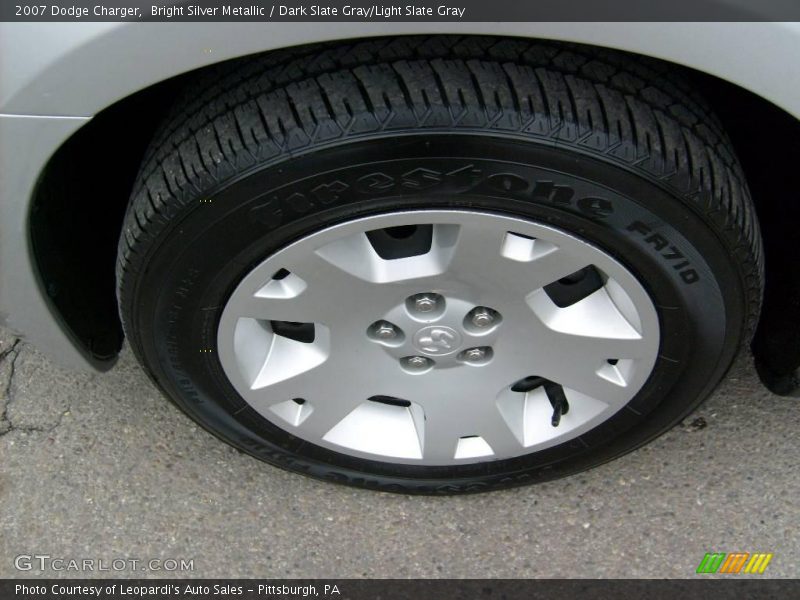 Bright Silver Metallic / Dark Slate Gray/Light Slate Gray 2007 Dodge Charger