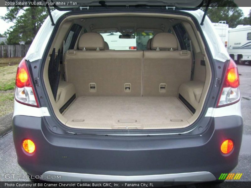 Polar White / Tan 2009 Saturn VUE XE