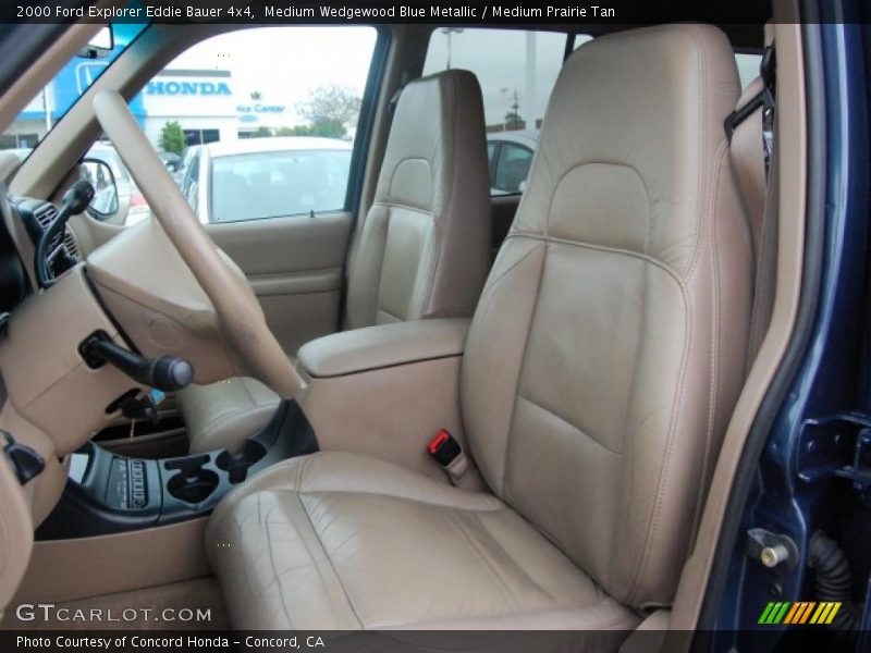 Medium Wedgewood Blue Metallic / Medium Prairie Tan 2000 Ford Explorer Eddie Bauer 4x4