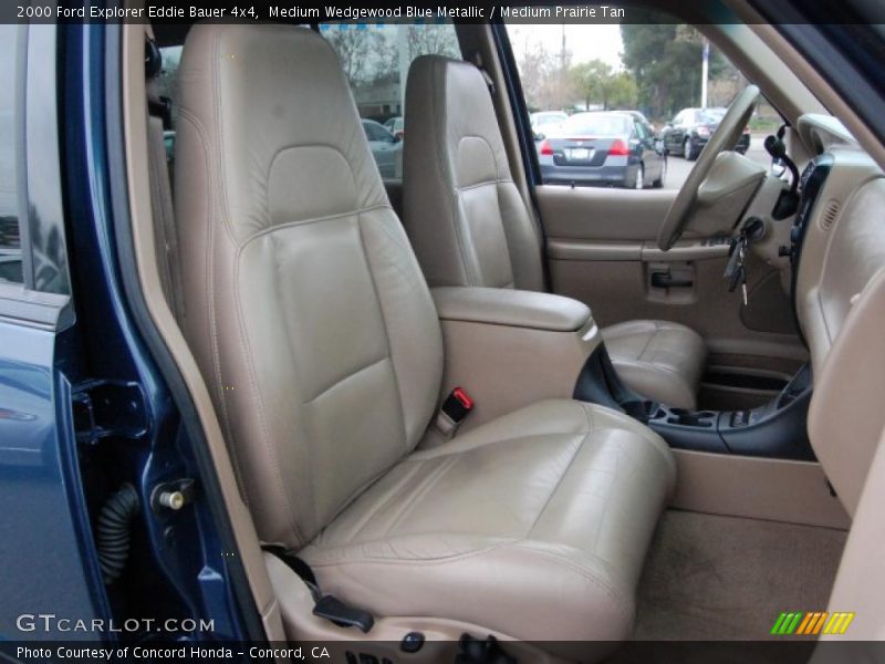 Medium Wedgewood Blue Metallic / Medium Prairie Tan 2000 Ford Explorer Eddie Bauer 4x4