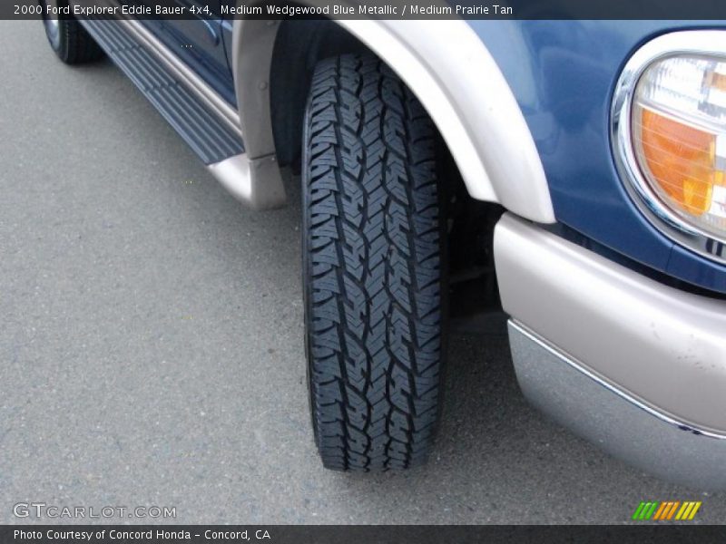 Medium Wedgewood Blue Metallic / Medium Prairie Tan 2000 Ford Explorer Eddie Bauer 4x4