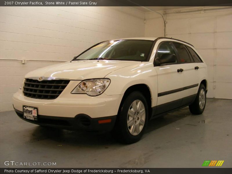 Stone White / Pastel Slate Gray 2007 Chrysler Pacifica