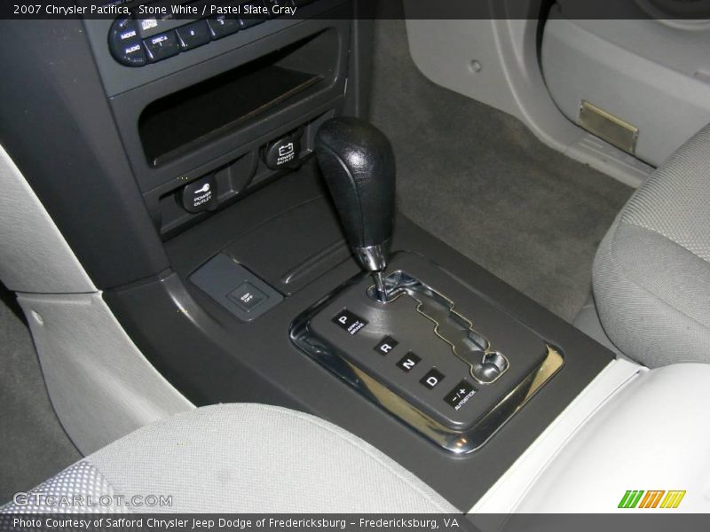 Stone White / Pastel Slate Gray 2007 Chrysler Pacifica