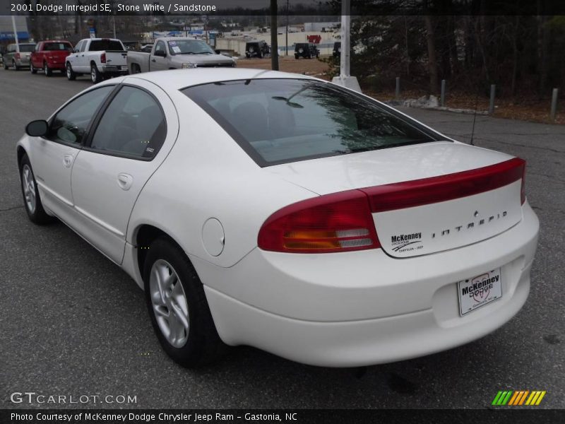 Stone White / Sandstone 2001 Dodge Intrepid SE