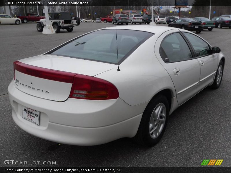 Stone White / Sandstone 2001 Dodge Intrepid SE