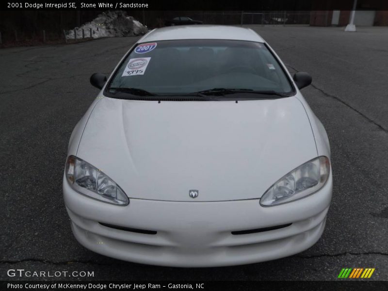 Stone White / Sandstone 2001 Dodge Intrepid SE