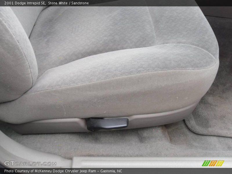 Stone White / Sandstone 2001 Dodge Intrepid SE