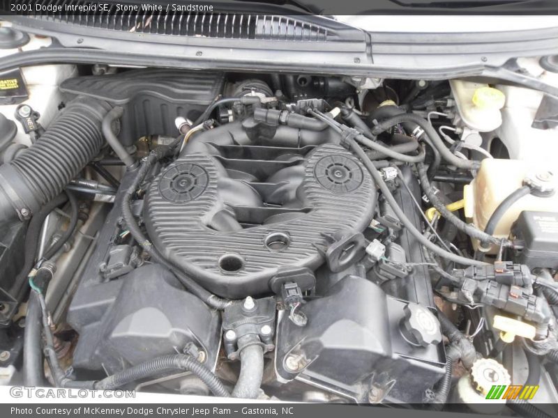 Stone White / Sandstone 2001 Dodge Intrepid SE