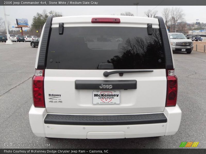 Stone White / Medium Slate Gray 2006 Jeep Commander 4x4
