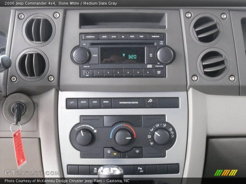 Stone White / Medium Slate Gray 2006 Jeep Commander 4x4