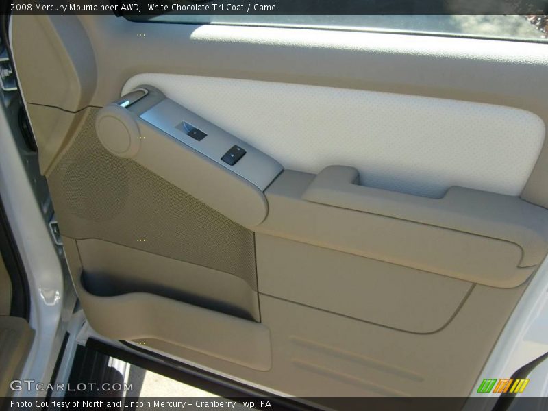 White Chocolate Tri Coat / Camel 2008 Mercury Mountaineer AWD