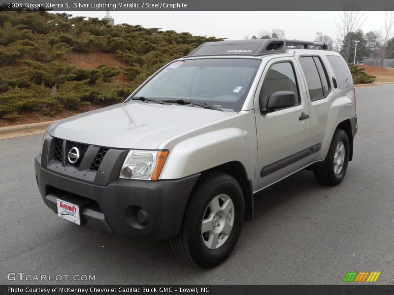 Silver Lightning Metallic / Steel/Graphite 2005 Nissan Xterra S