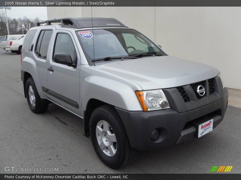 Silver Lightning Metallic / Steel/Graphite 2005 Nissan Xterra S