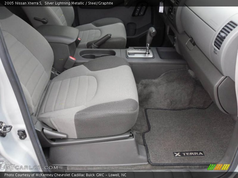 Silver Lightning Metallic / Steel/Graphite 2005 Nissan Xterra S