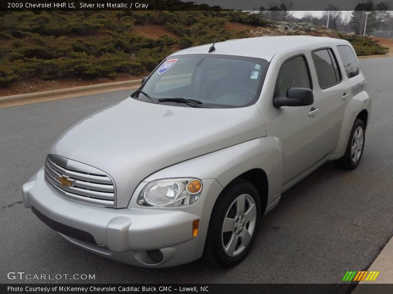 Silver Ice Metallic / Gray 2009 Chevrolet HHR LS