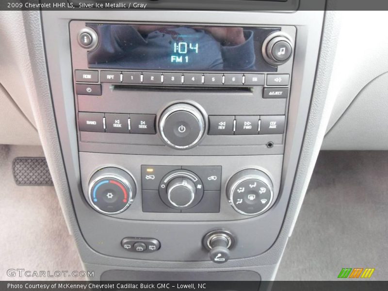 Silver Ice Metallic / Gray 2009 Chevrolet HHR LS
