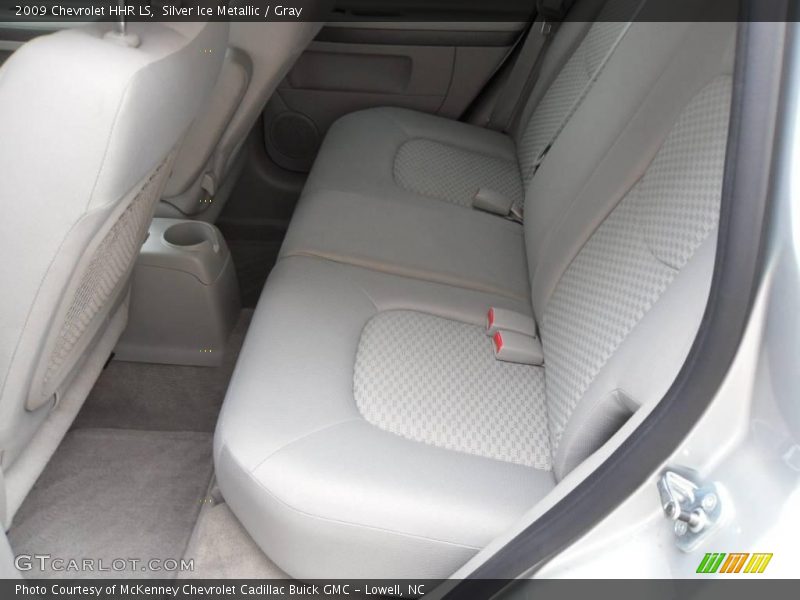 Silver Ice Metallic / Gray 2009 Chevrolet HHR LS