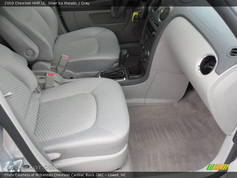 Silver Ice Metallic / Gray 2009 Chevrolet HHR LS