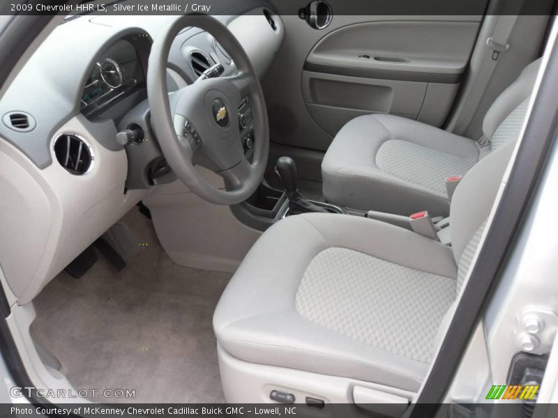 Silver Ice Metallic / Gray 2009 Chevrolet HHR LS