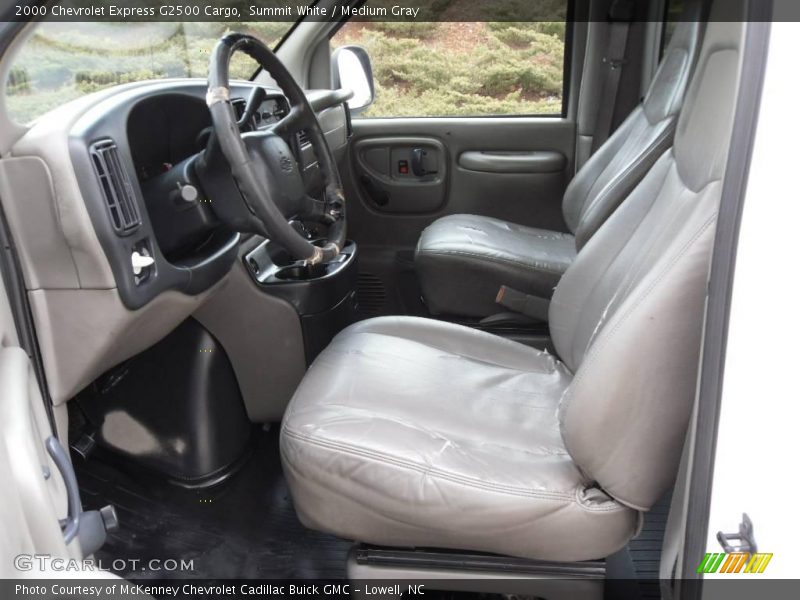 Summit White / Medium Gray 2000 Chevrolet Express G2500 Cargo
