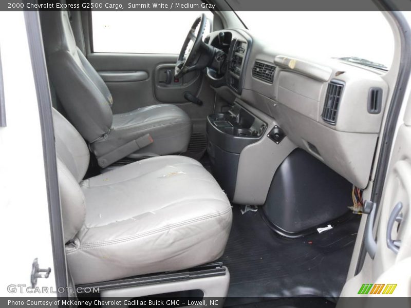 Summit White / Medium Gray 2000 Chevrolet Express G2500 Cargo