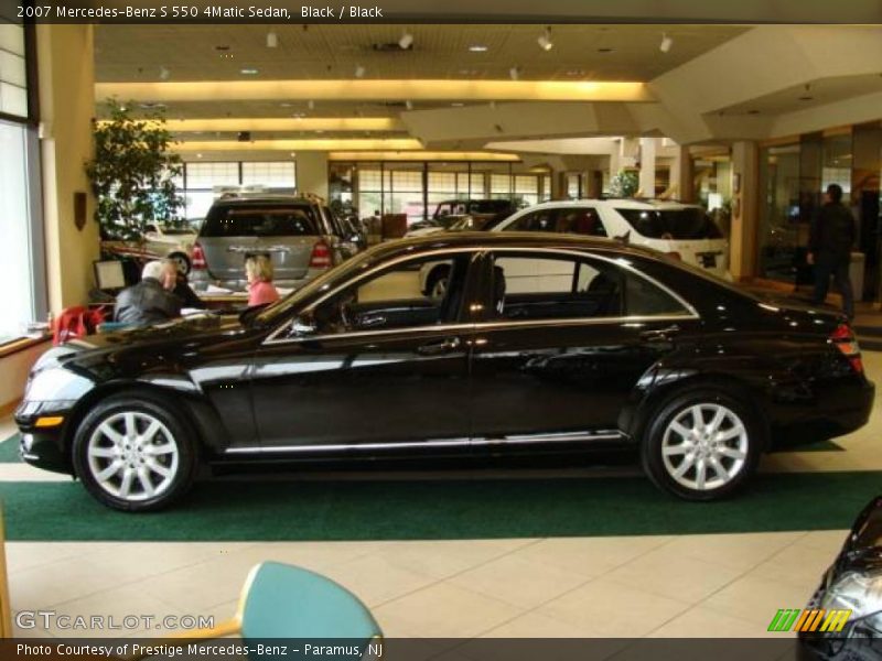 Black / Black 2007 Mercedes-Benz S 550 4Matic Sedan
