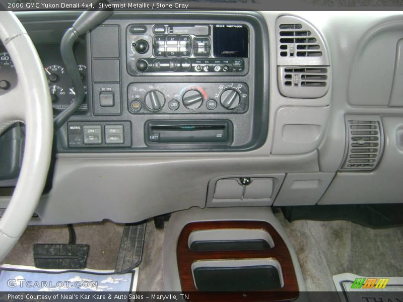 Silvermist Metallic / Stone Gray 2000 GMC Yukon Denali 4x4