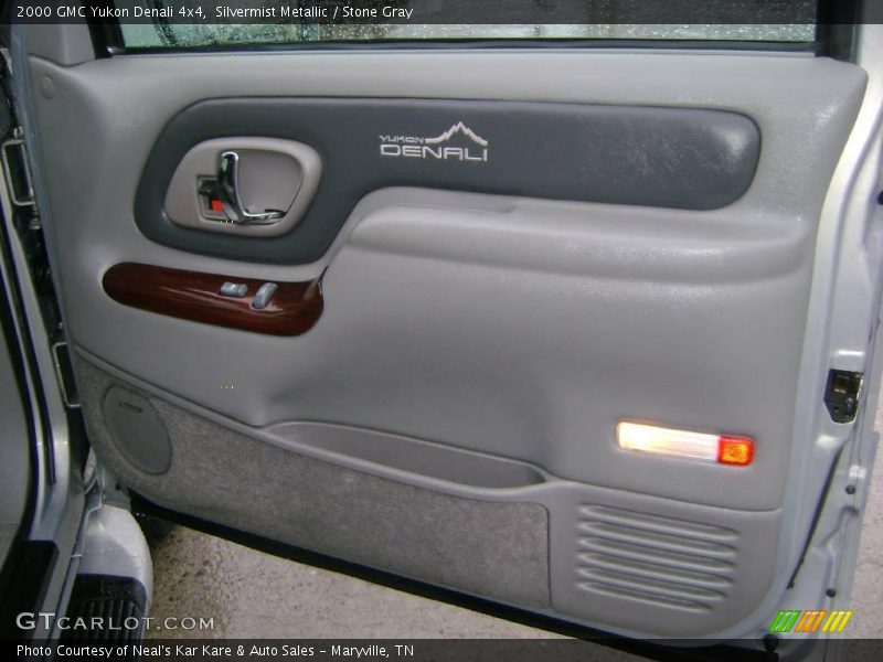 Silvermist Metallic / Stone Gray 2000 GMC Yukon Denali 4x4