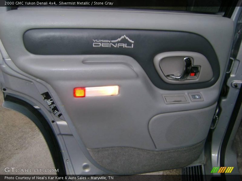 Silvermist Metallic / Stone Gray 2000 GMC Yukon Denali 4x4