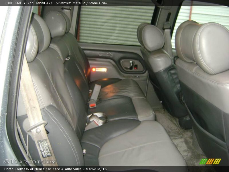 Silvermist Metallic / Stone Gray 2000 GMC Yukon Denali 4x4