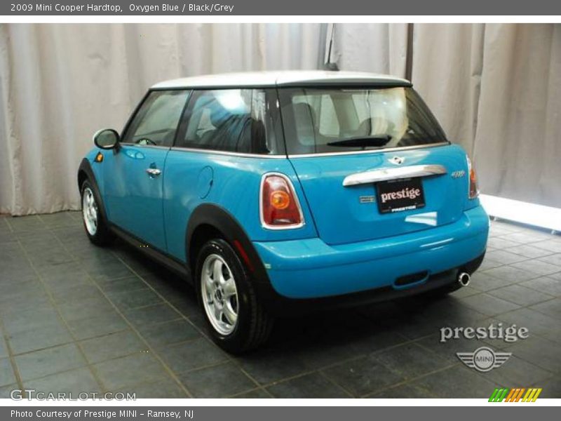 Oxygen Blue / Black/Grey 2009 Mini Cooper Hardtop