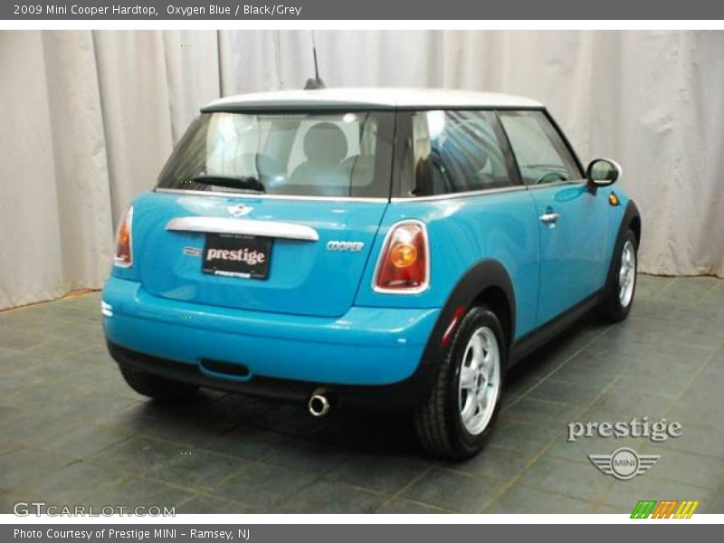 Oxygen Blue / Black/Grey 2009 Mini Cooper Hardtop
