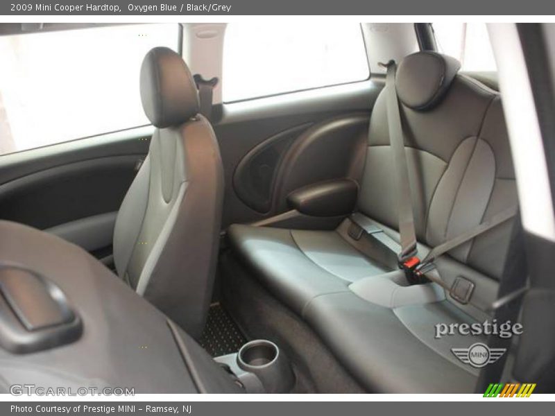 Oxygen Blue / Black/Grey 2009 Mini Cooper Hardtop