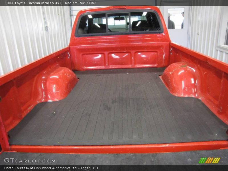 Radiant Red / Oak 2004 Toyota Tacoma Xtracab 4x4