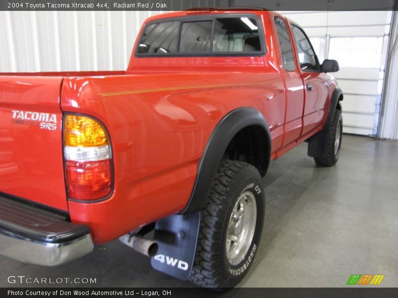 Radiant Red / Oak 2004 Toyota Tacoma Xtracab 4x4